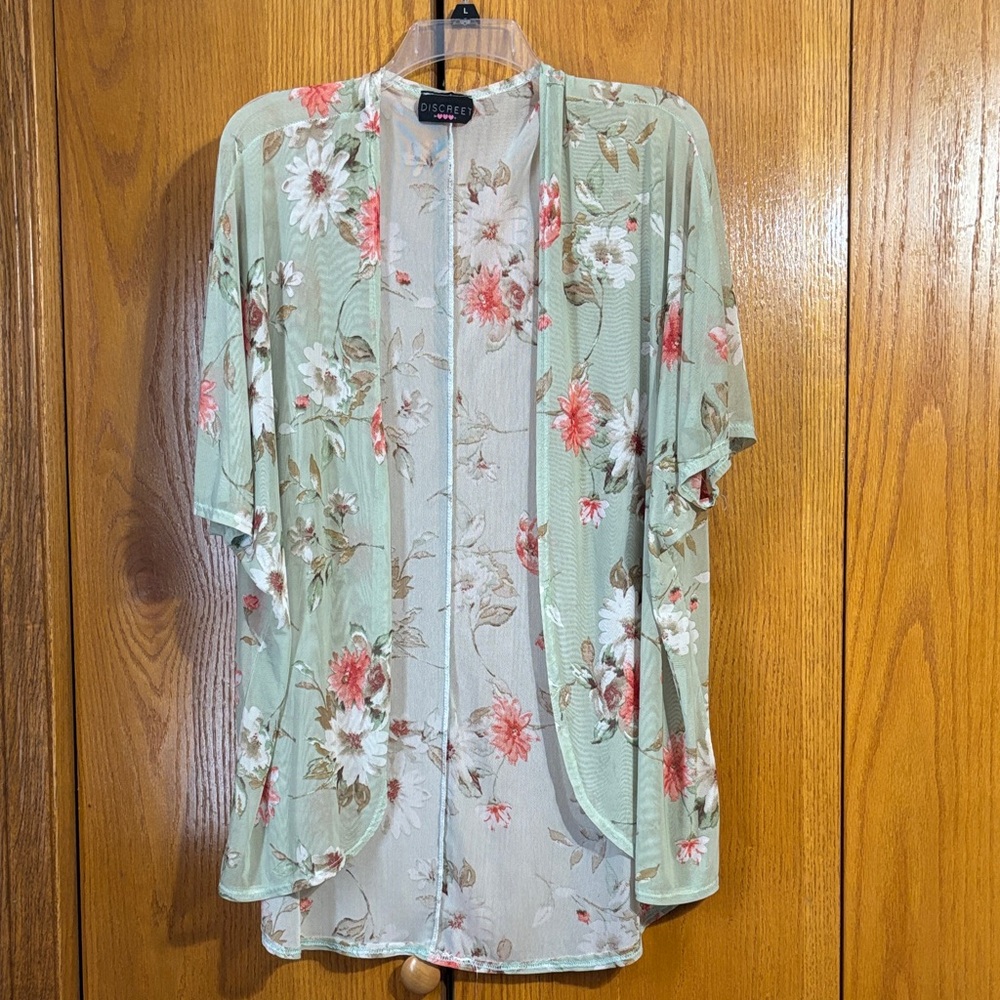 Discreet Floral Green Kimono Cardigan - Large